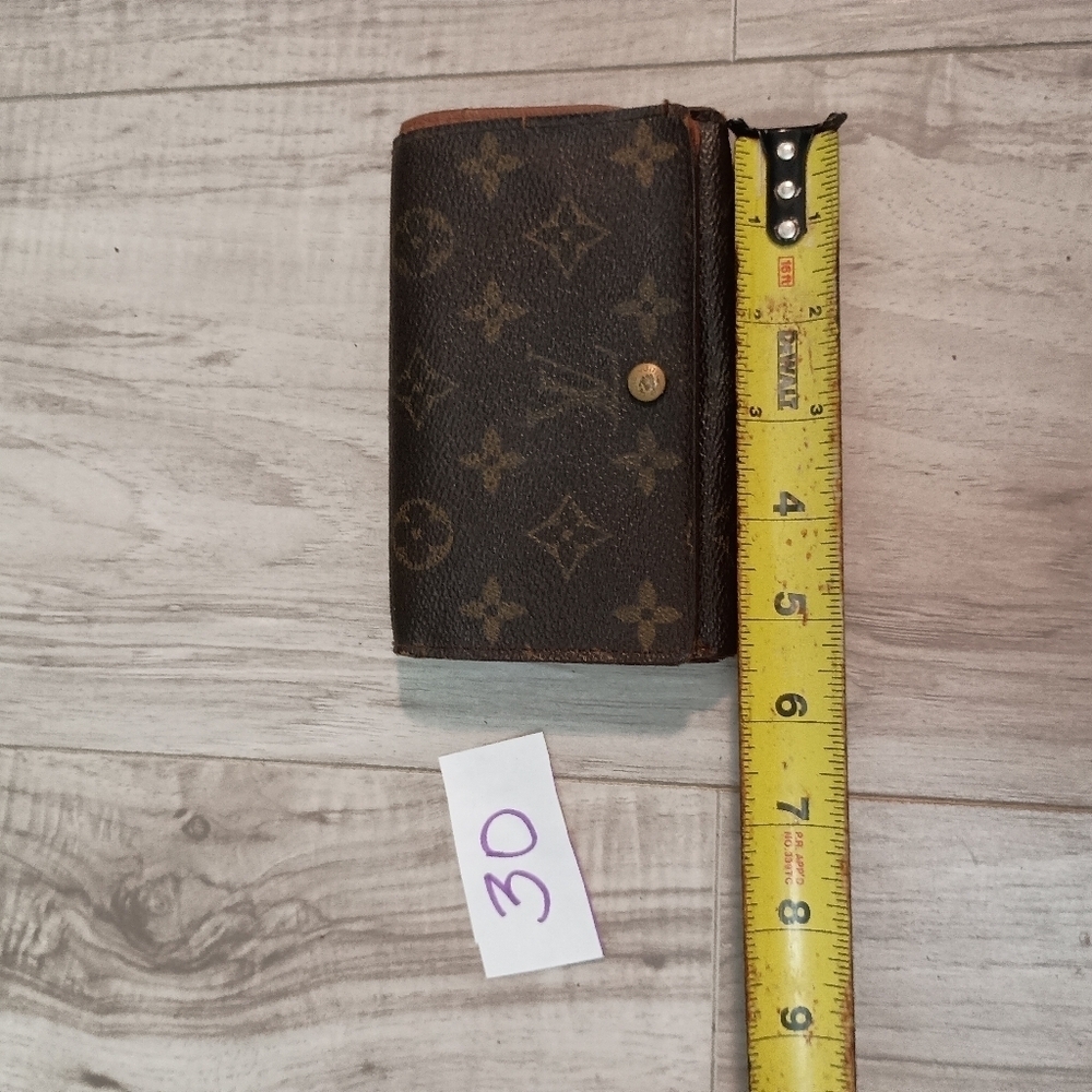 Louis Vuitton, Mono Brown Leather, Bi-fold Compact Wallet - Picture 12 of 13